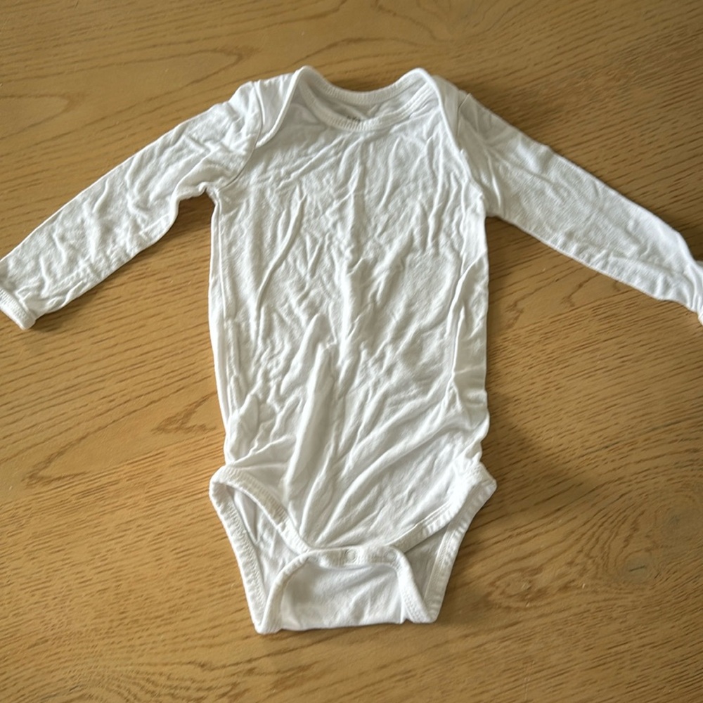 Kyte Baby Onesie (6-12 months)